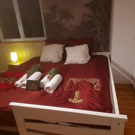 Royal Luxury Jacuzzi Bed & Breakfast *
